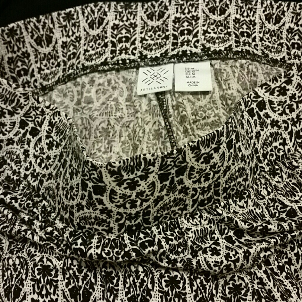 pants - Picture 3 of 5